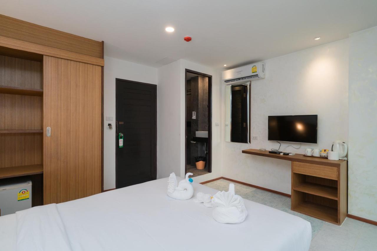 Destination Patong Hotel Bagian luar foto